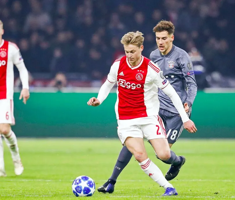 Officiel : De Jong signe au Barça