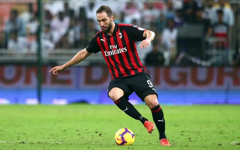 Higuaín officiellement prêté à Chelsea