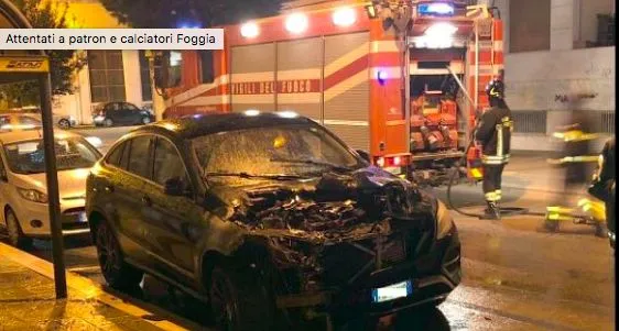 Voitures brûlées à Foggia après la défaite contre Lecce