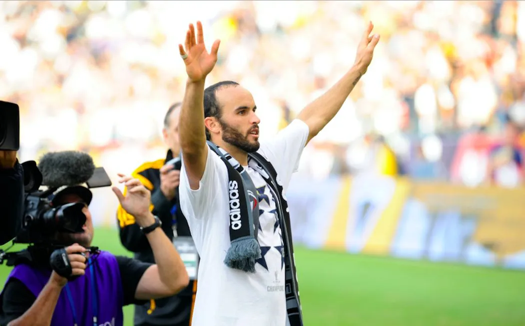 Landon Donovan lance sa carrière de foot en salle