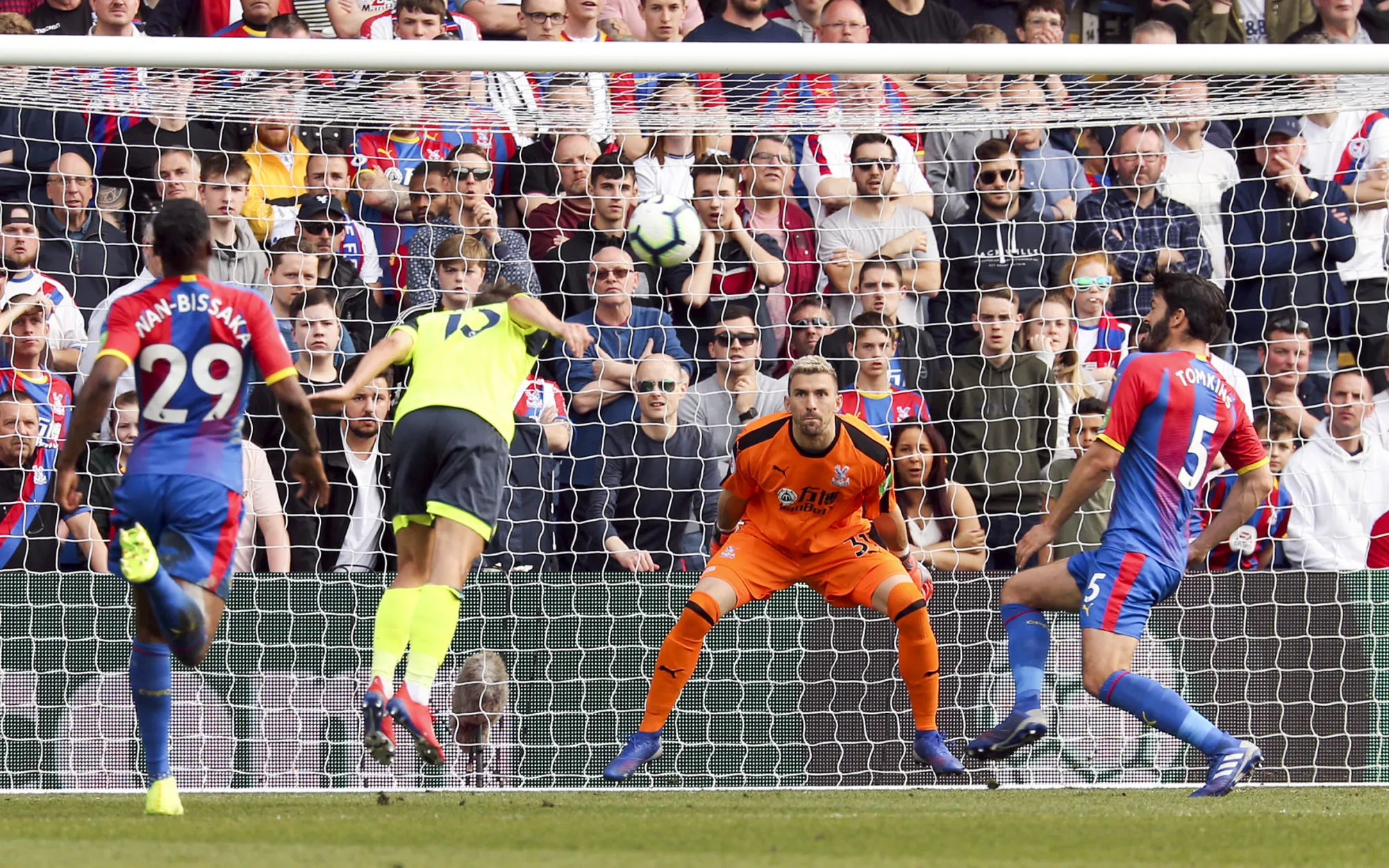 Huddersfield officiellement relégué