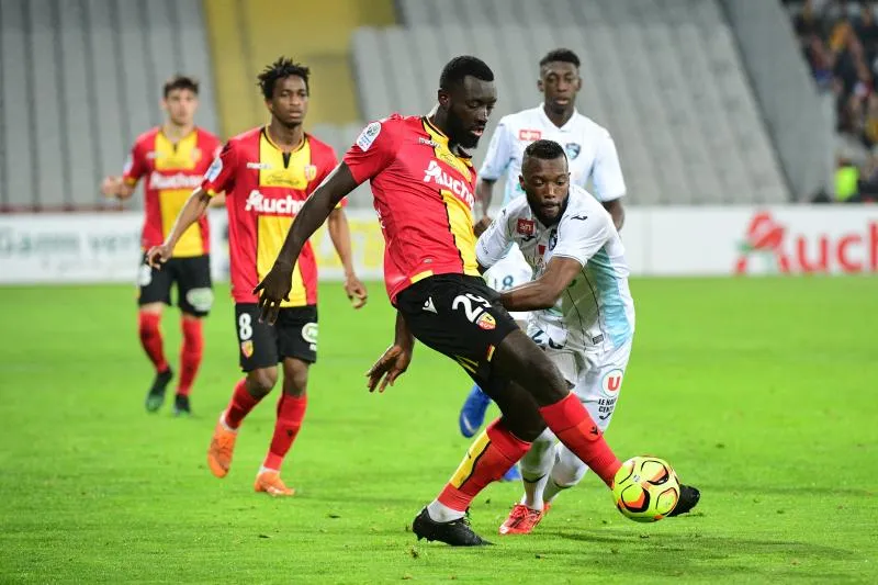 Lens piétine face au HAC