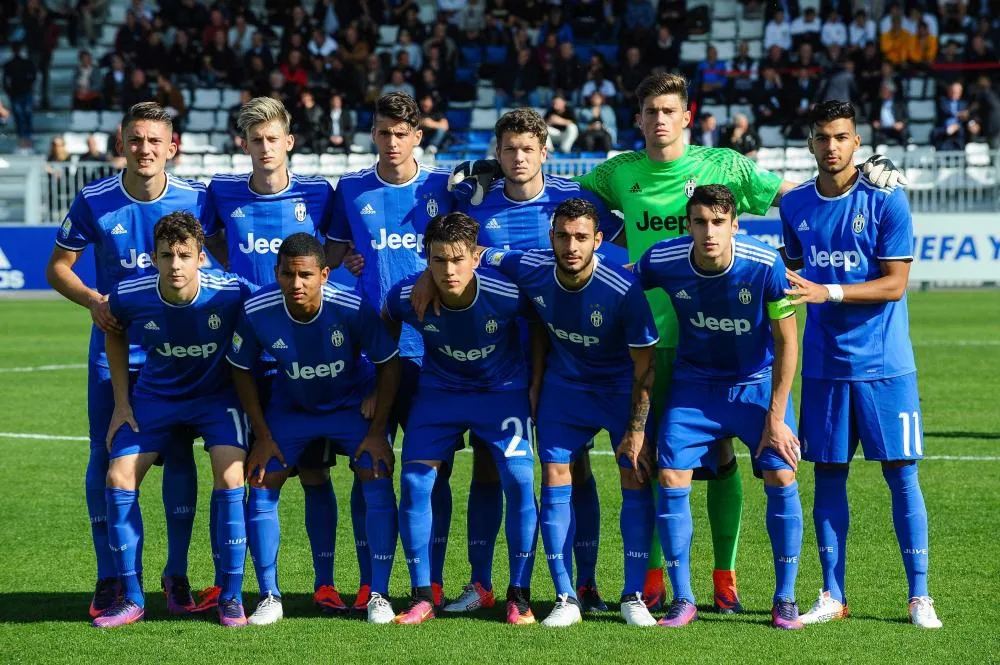 Les U19 de la Juventus revisitent (mal) le corner à la rémoise