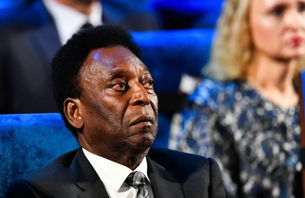 Pelé a été hospitalisé à Paris