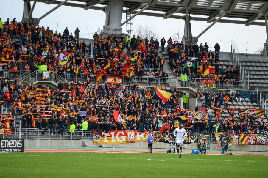 Les supporters de Lens veulent payer une amende de la LFP en pièces d’un euro
