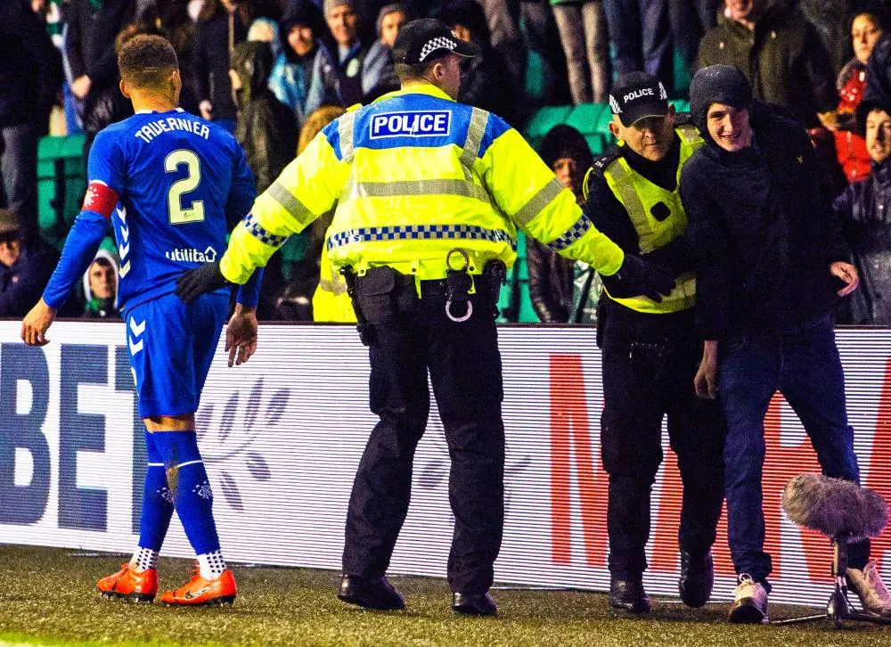 Le supporter qui a poussé James Tavernier condamné à dix ans d’interdiction de stade