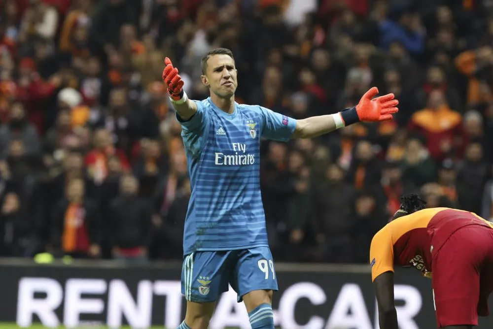 La superbe bévue du gardien de Benfica contre Belenenses