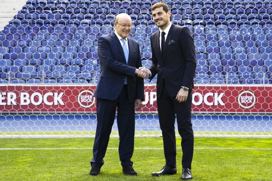 Casillas prolonge au FC Porto