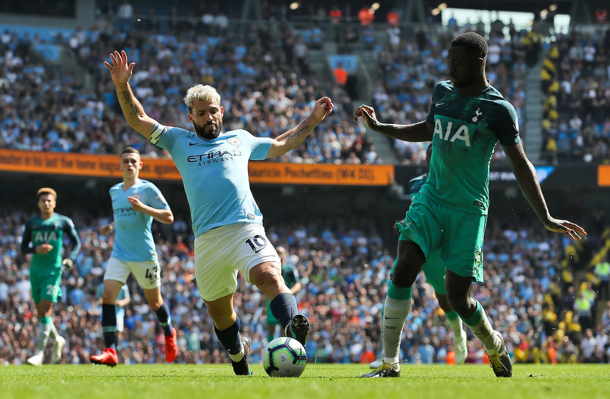 City se venge de Tottenham