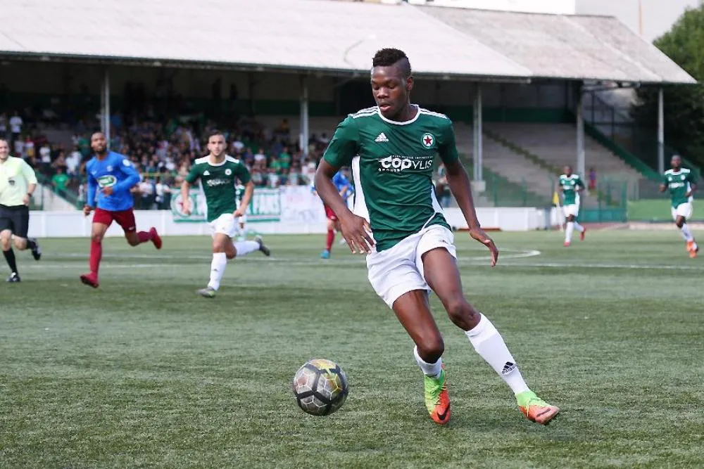 Topas signe à Valenciennes