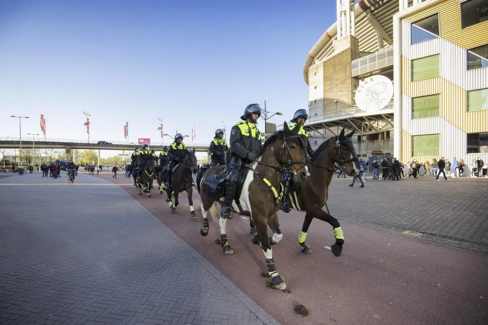 Un cheval de police meurt pendant un match de Blackpool