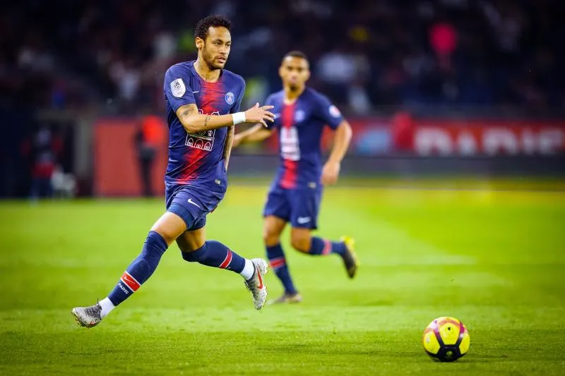 Neymar : «<span style="font-size:50%">&nbsp;</span>Je me suis blessé car je ne me suis pas laissé tomber<span style="font-size:50%">&nbsp;</span>»