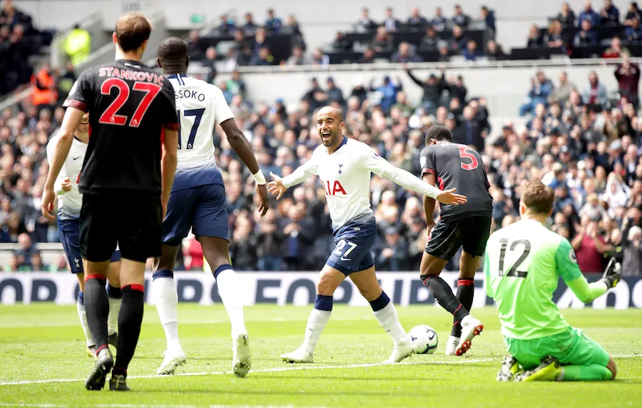 Tottenham roule sur Huddersfield