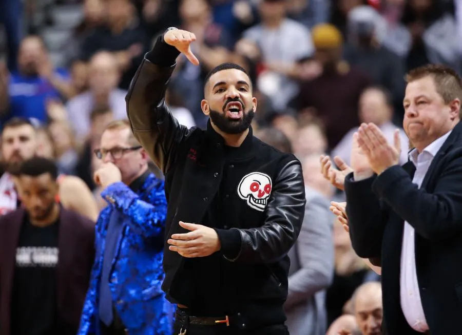 La Roma interdit à ses joueurs de prendre des selfies avec Drake