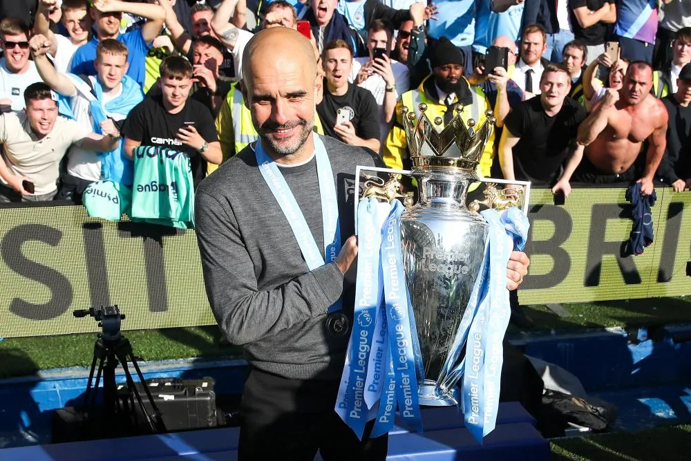 Guardiola élu entraîneur de l&rsquo;année en Premier League
