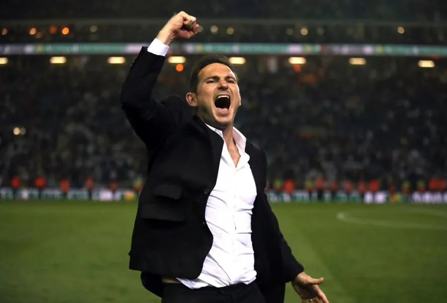 Lampard dans le viseur de Chelsea pour succéder à Sarri ?