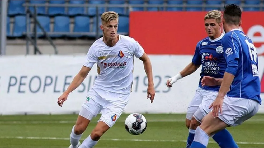 Un joueur du SC Telstar viré pour avoir assisté à Tottenham-Ajax