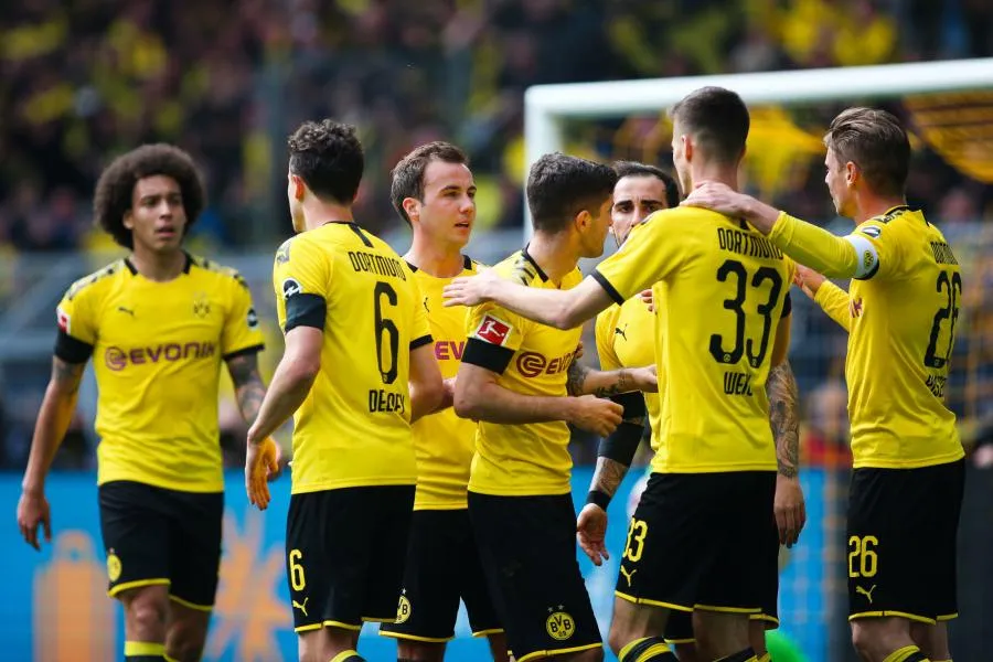 Un citoyen utilise le Borussia Dortmund pour lutter contre la montée du nazisme