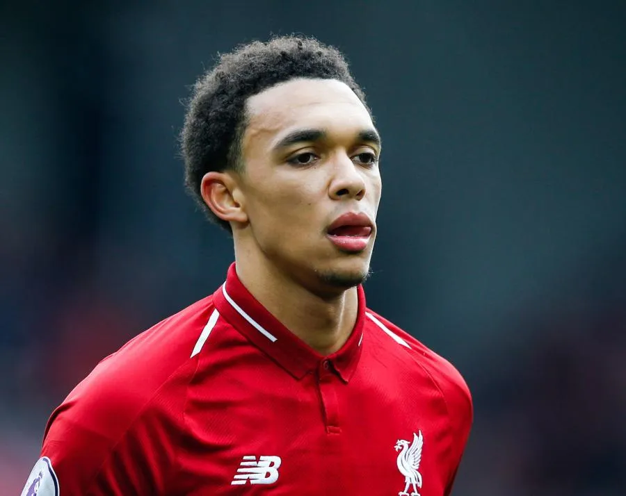 Alexander-Arnold bat le record de passes décisives pour un défenseur