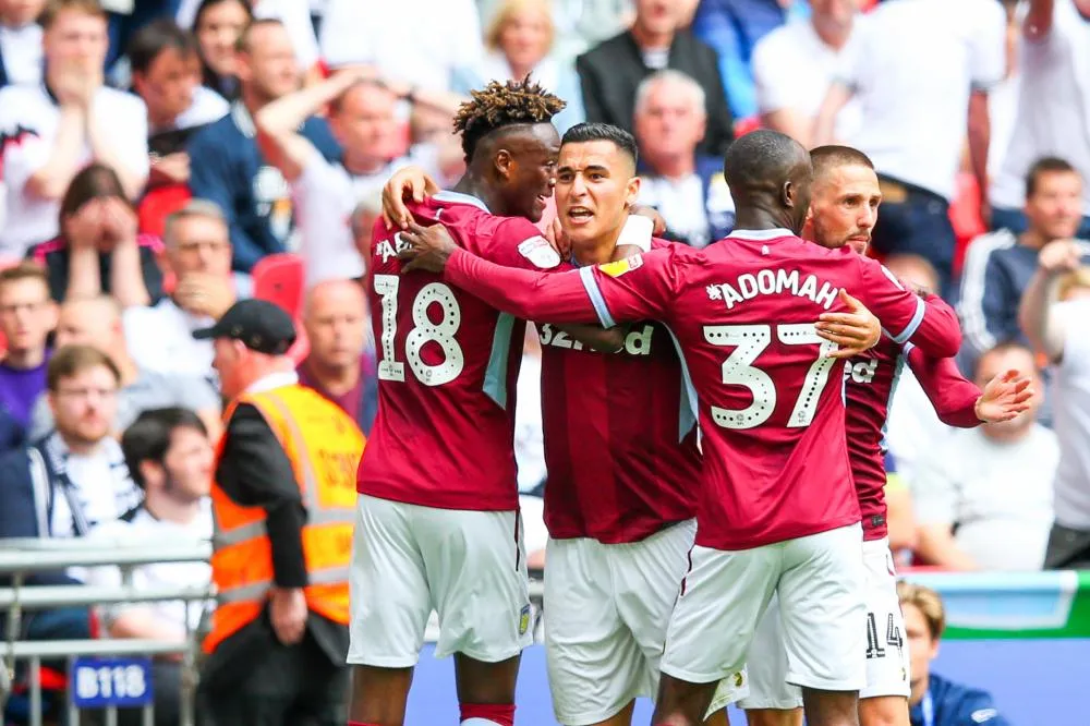 El Ghazi s’engage avec Aston Villa