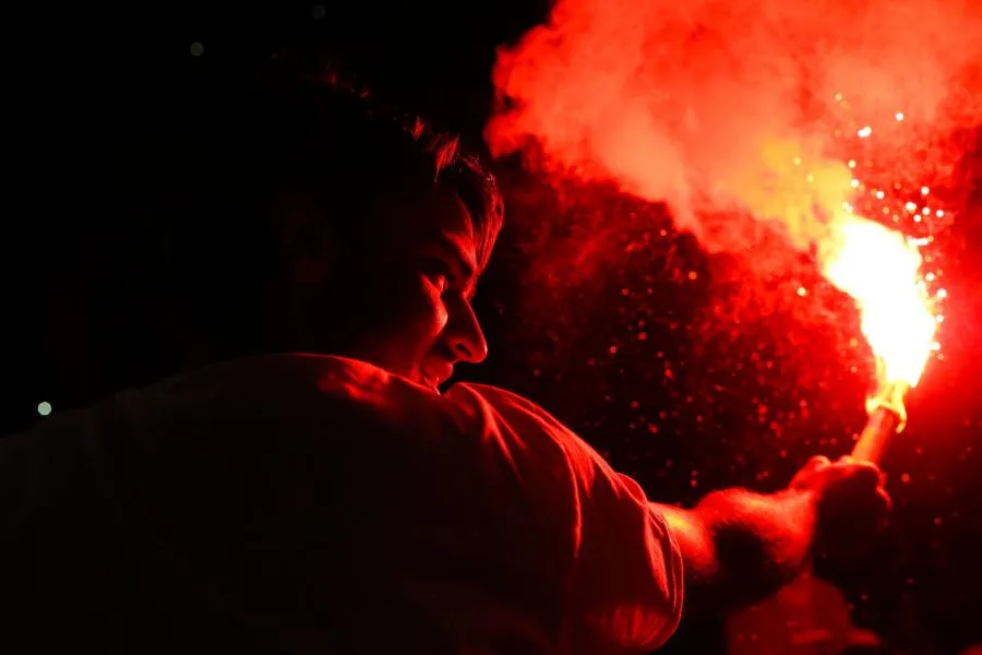 L’énorme craquage de fumigènes pour les 94 ans de Götzepe