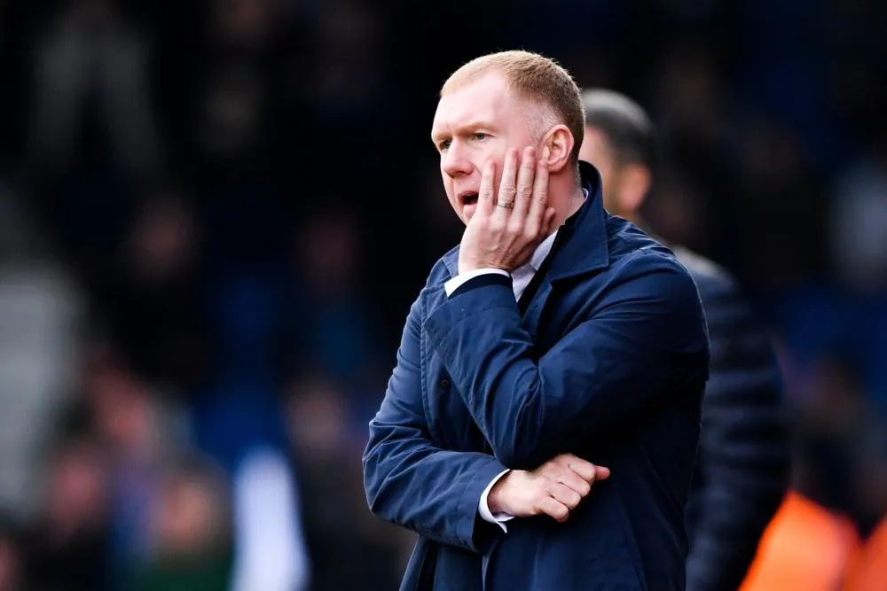 Scholes sanctionné par la FA pour avoir trop parié