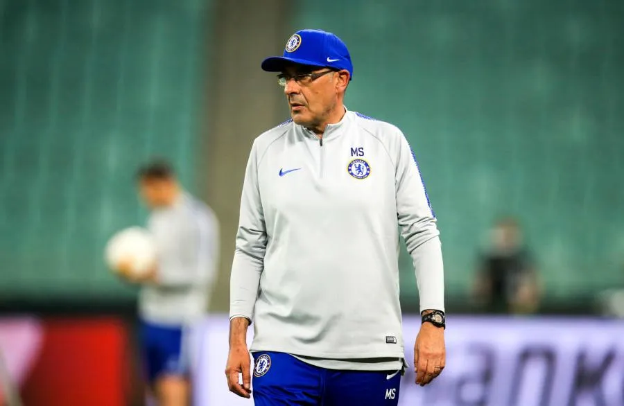 Maurizio Sarri et les « signes d'amour » des supporters napolitains