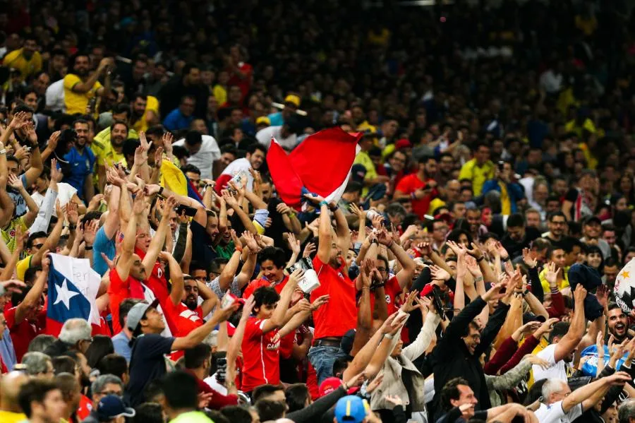 Une actrice chilienne promet un baiser au joueur qui offrira la victoire