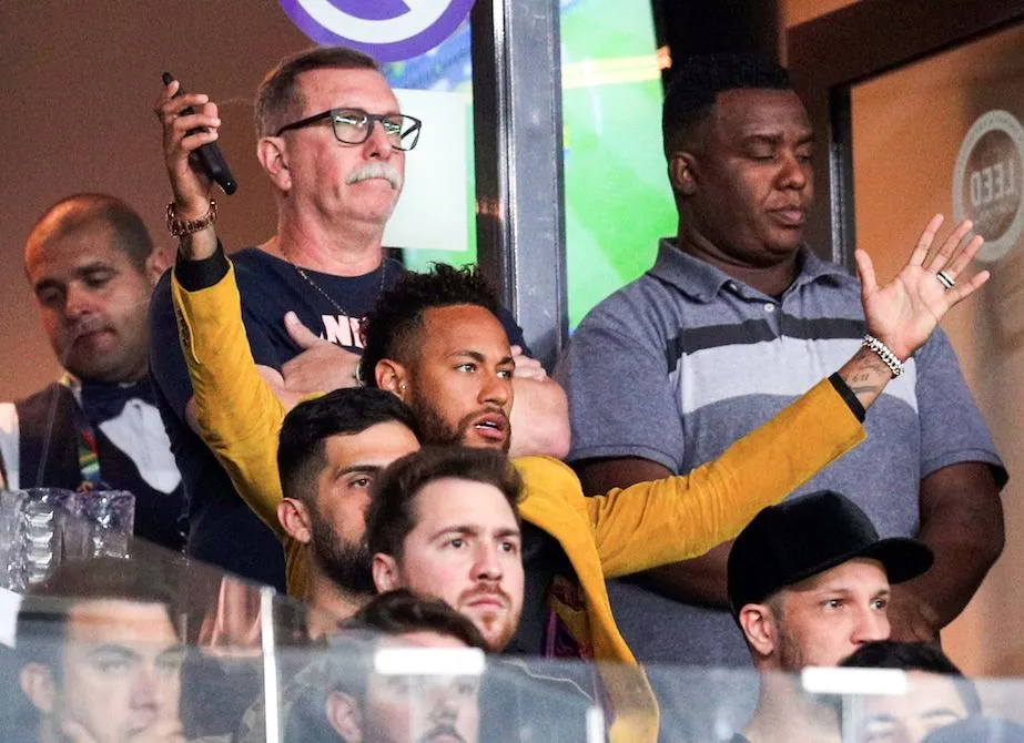 Le PSG condamne l&rsquo;absence de Neymar à la reprise