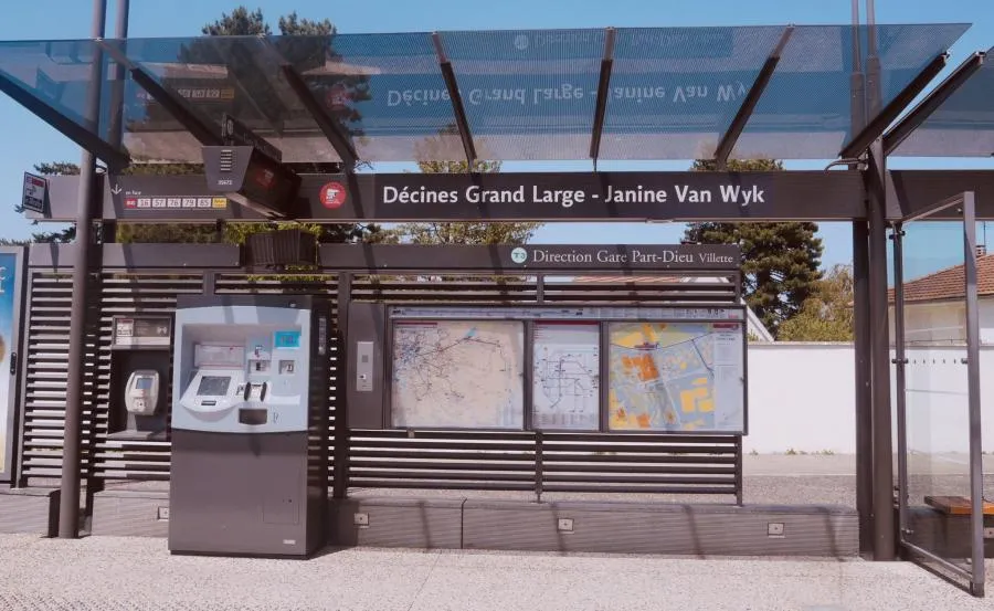 Les stations de métro de Lyon rebaptisées au nom des capitaines du Mondial