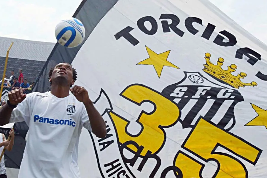 Zé Roberto  : «<span style="font-size:50%">&nbsp;</span>Si Neymar continue comme ça, il ne jouera plus après 30 ans<span style="font-size:50%">&nbsp;</span>»