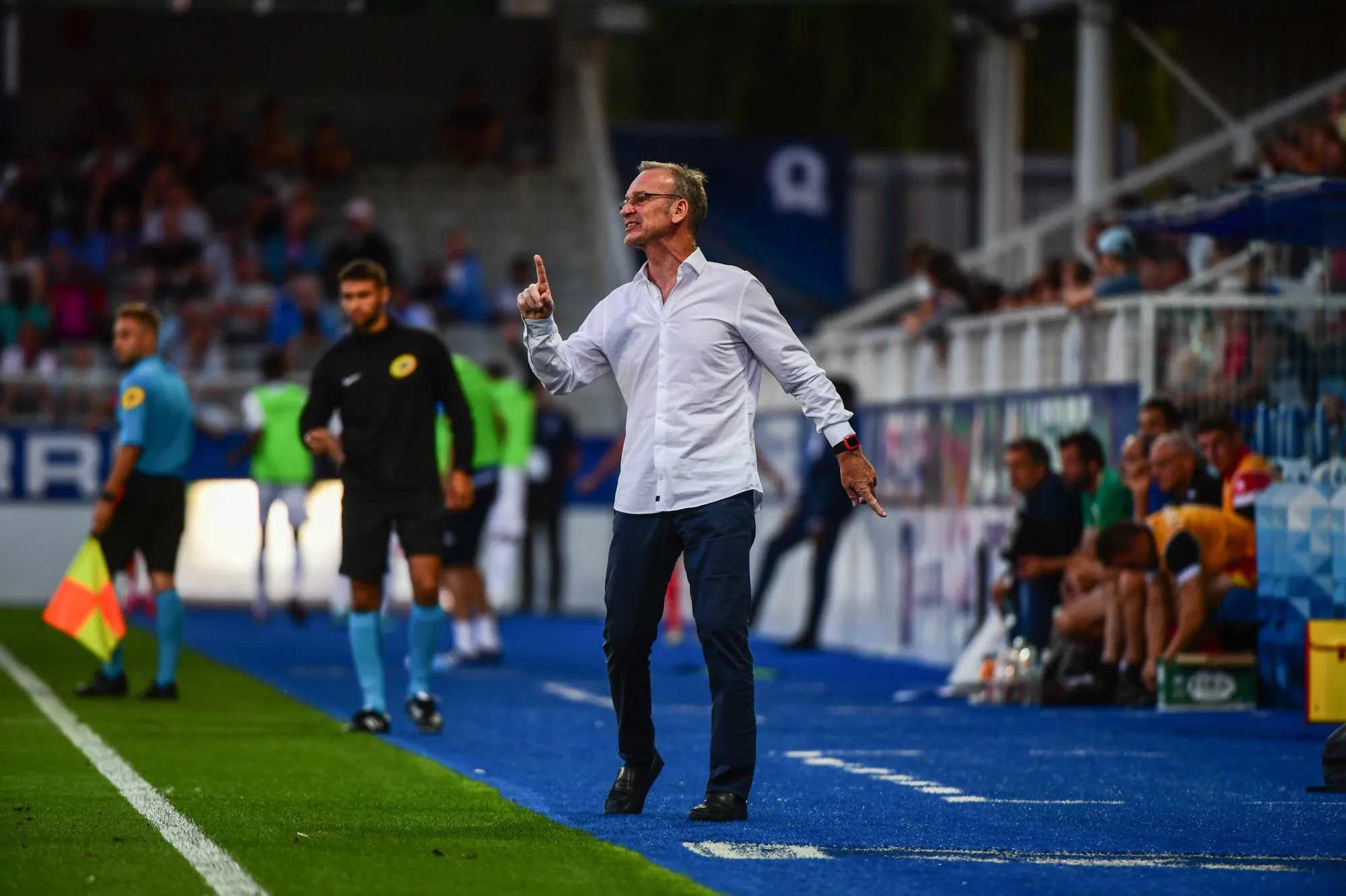 Clermont nouveau leader, Chambly dauphin surprise