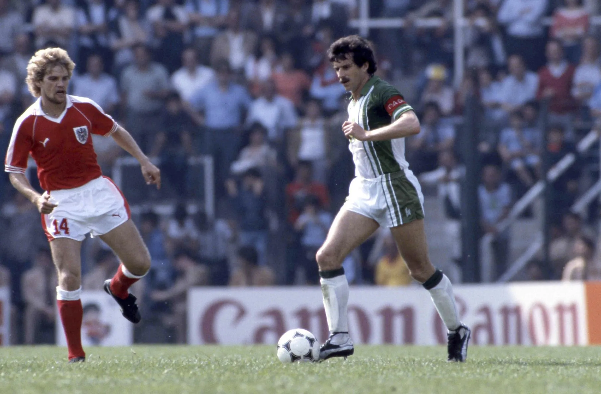 Ali Fergani : « Ce titre va faire du bien au pays »