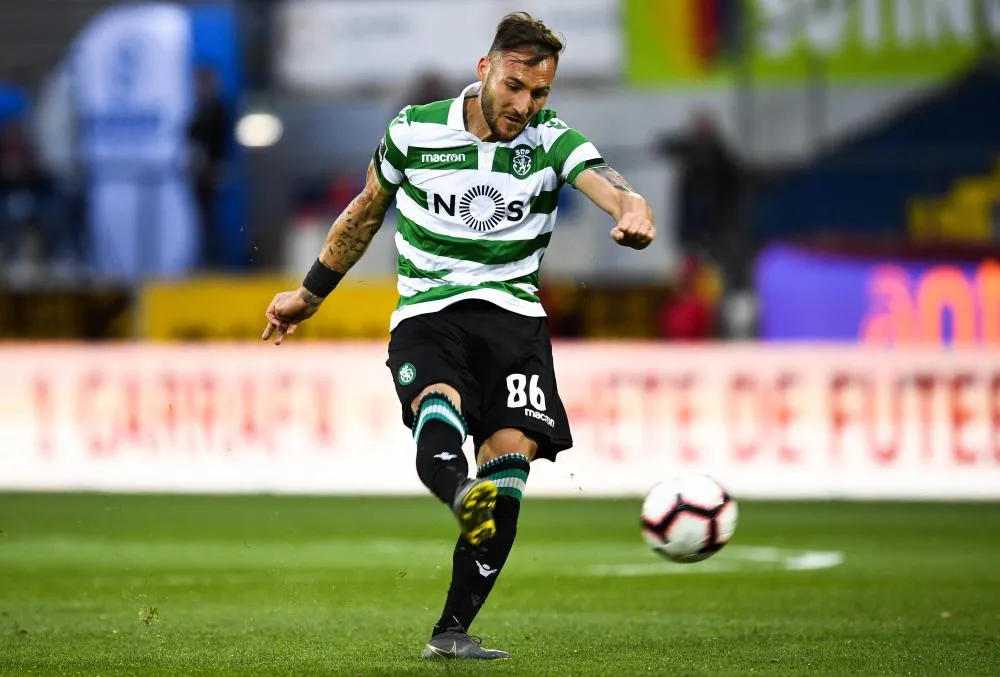 Séville fait signer Gudelj