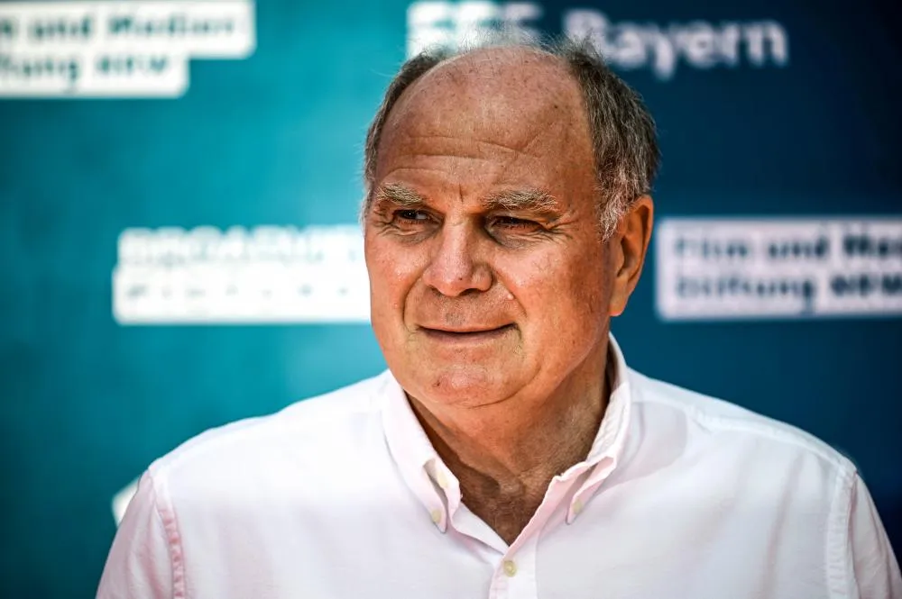 Uli Hoeness entretient le mystère quant à son avenir à la tête du Bayern