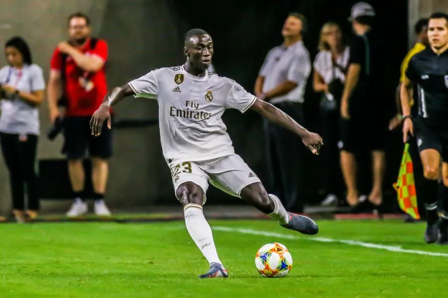 Ferland Mendy blessé trois à quatre semaines