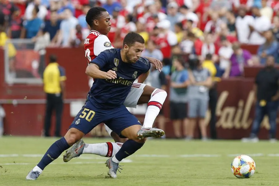 Van Dijk et Hazard en couverture du prochain FIFA