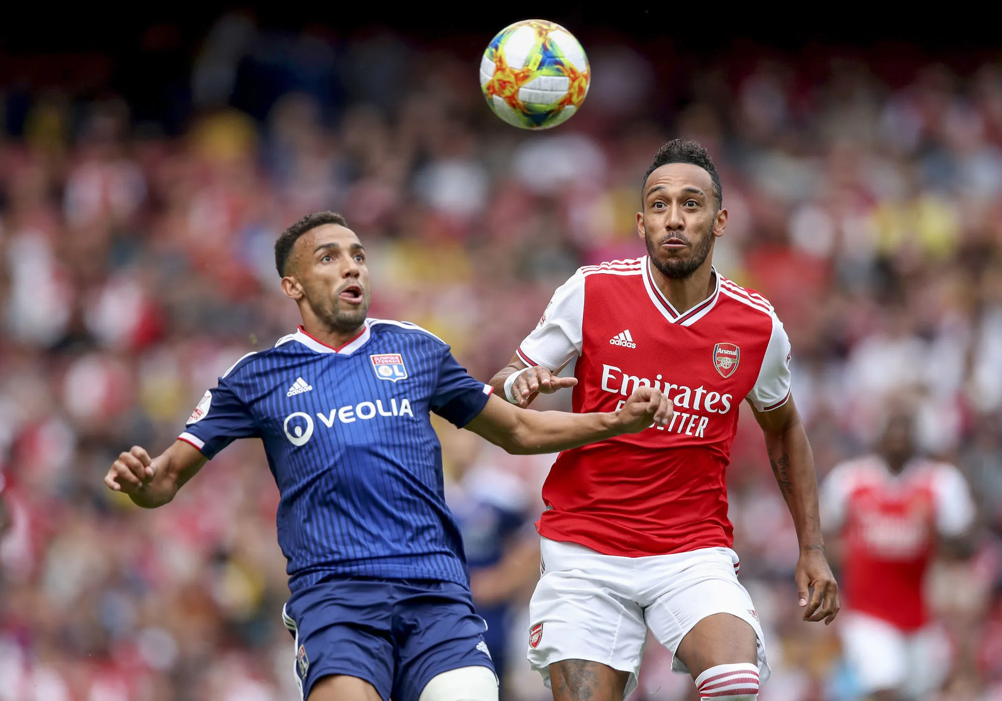 Lyon braque Arsenal contre le cours du jeu