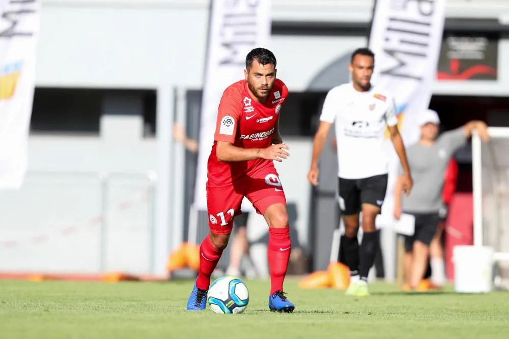 Téji Savanier absent deux mois