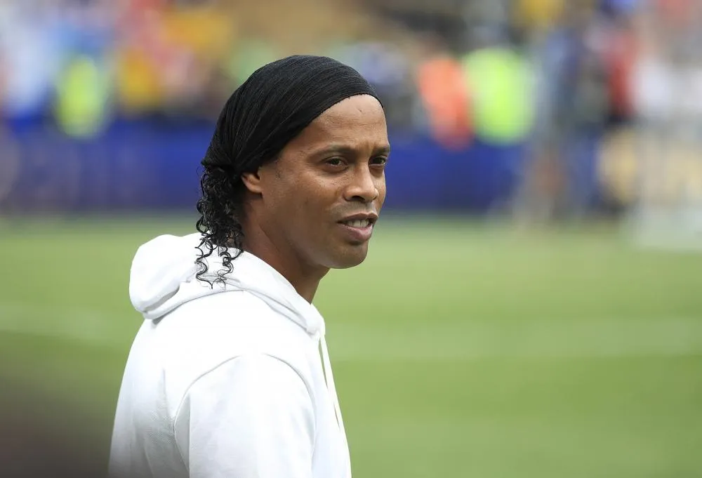 Lourdement endetté, Ronaldinho est poursuivi par la justice brésilienne