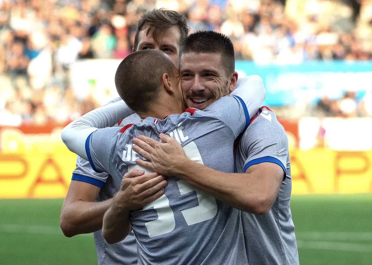 Ça passe pour l&rsquo;Étoile Rouge et Rosenborg