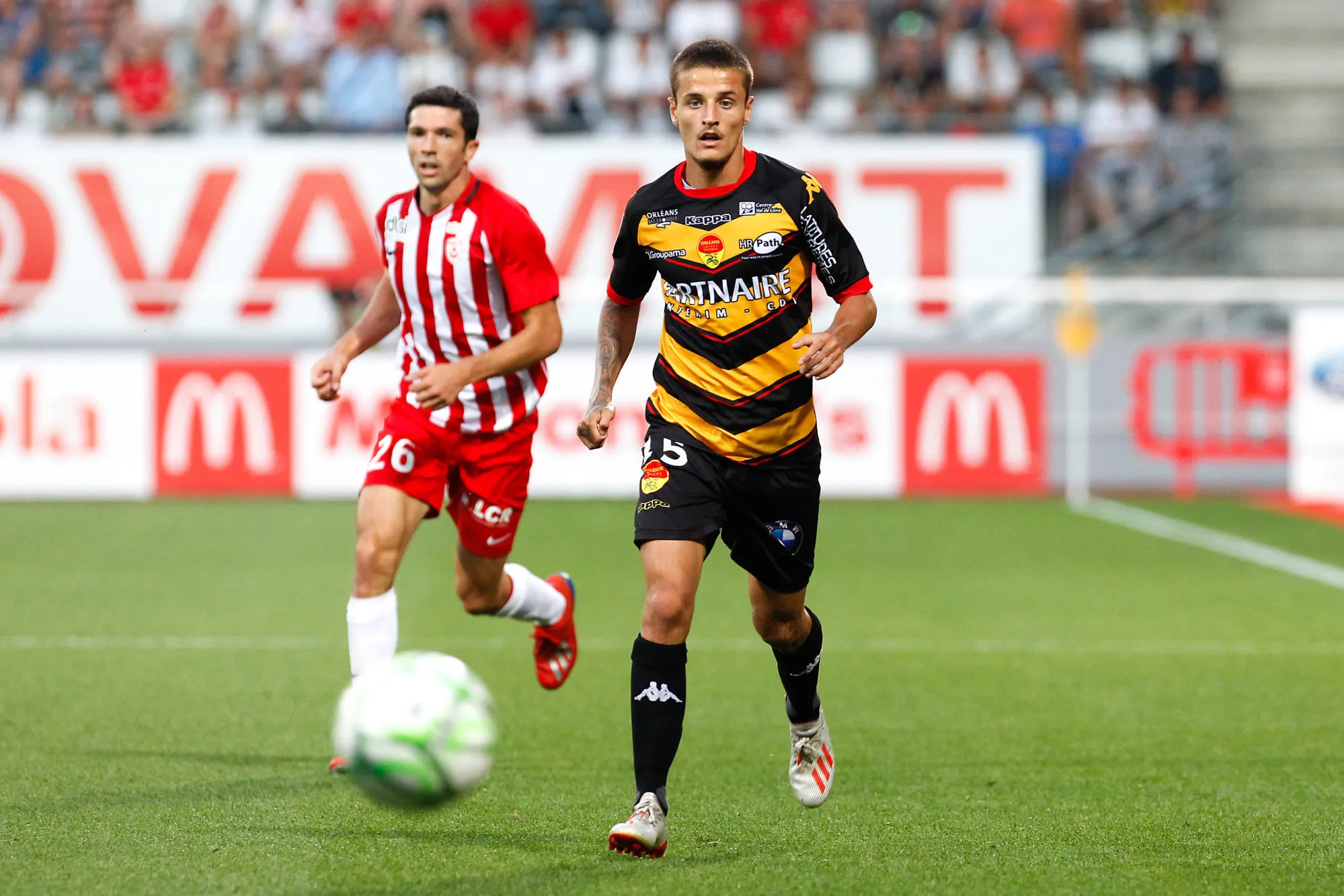 Pronostic Orléans Chambly : Analyse, prono et cotes du match de Ligue 2