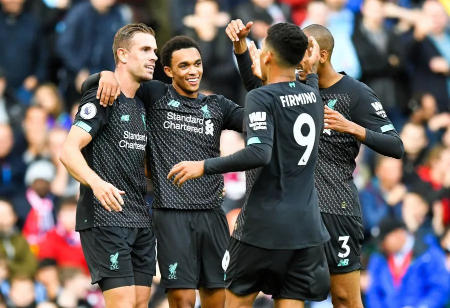 Liverpool domine Burnley et reprend la tête du championnat