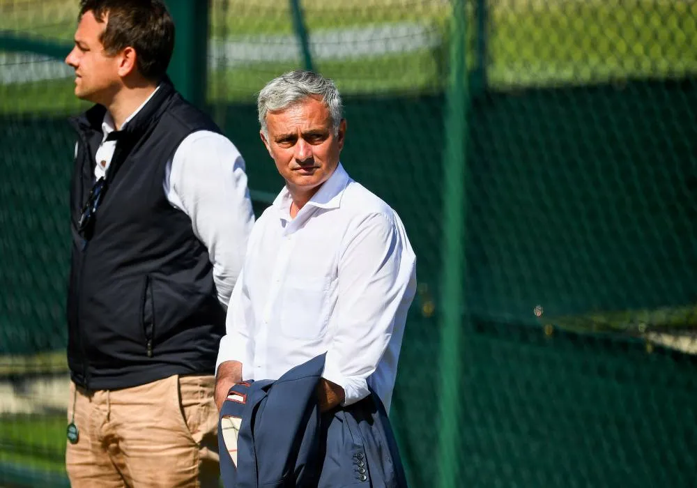 Le « foot manque » à Mourinho, au bord des larmes