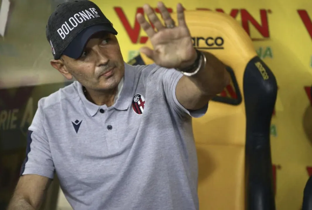 En plein combat contre la leucémie, Mihajlović était sur le banc ce soir