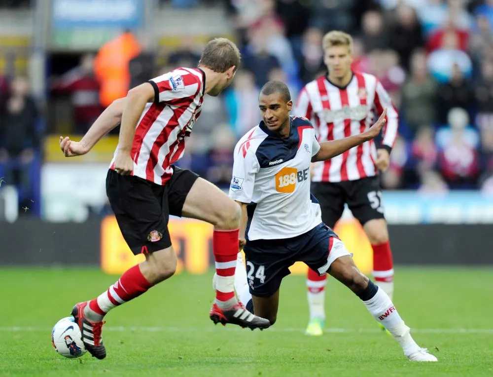 Un club de League One publie une offre d’emploi pour trouver un avant-centre