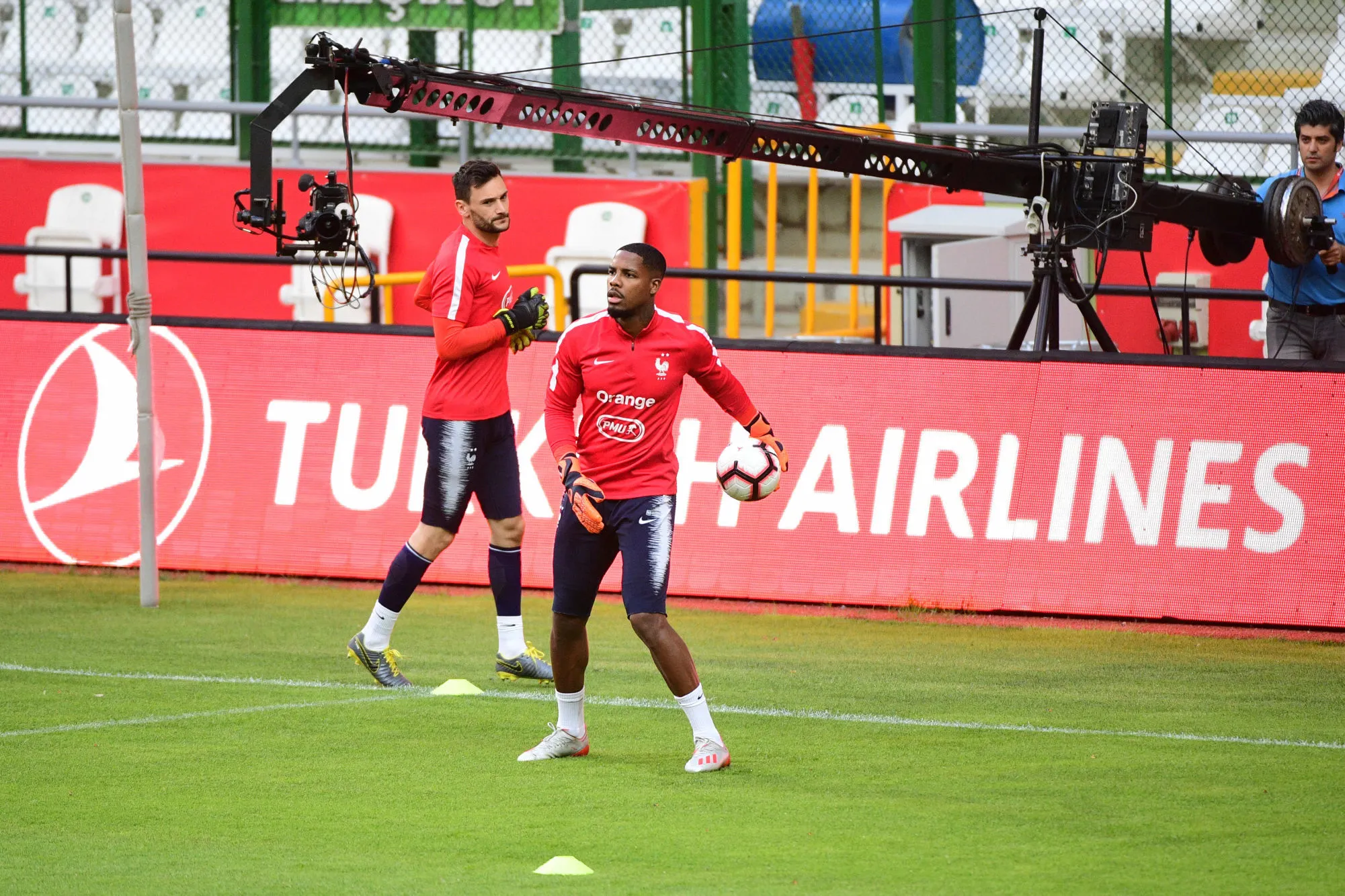 Maignan remplace Lloris