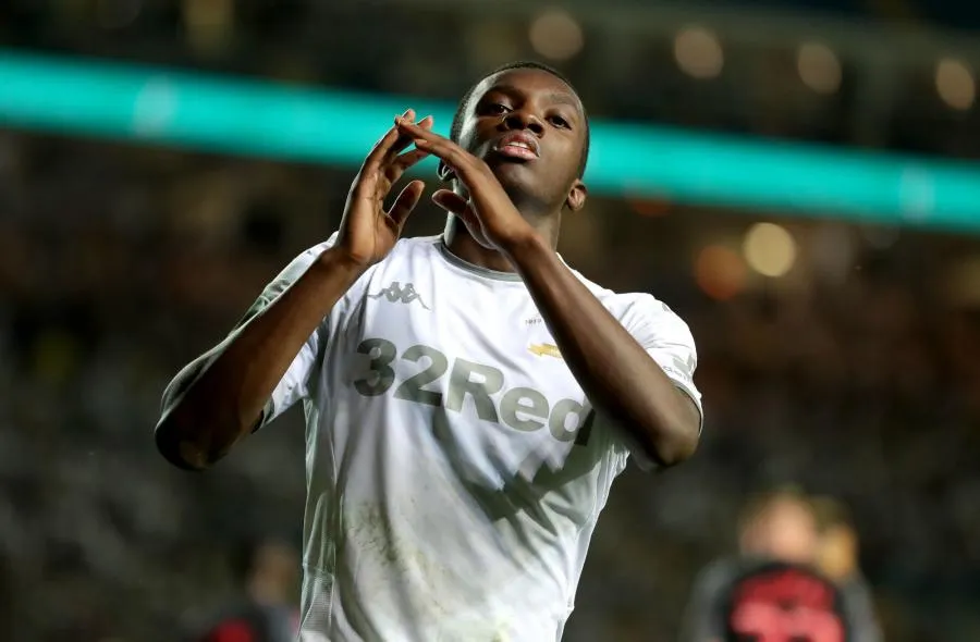 Bagarre après le but de Nketiah face à Barnsley