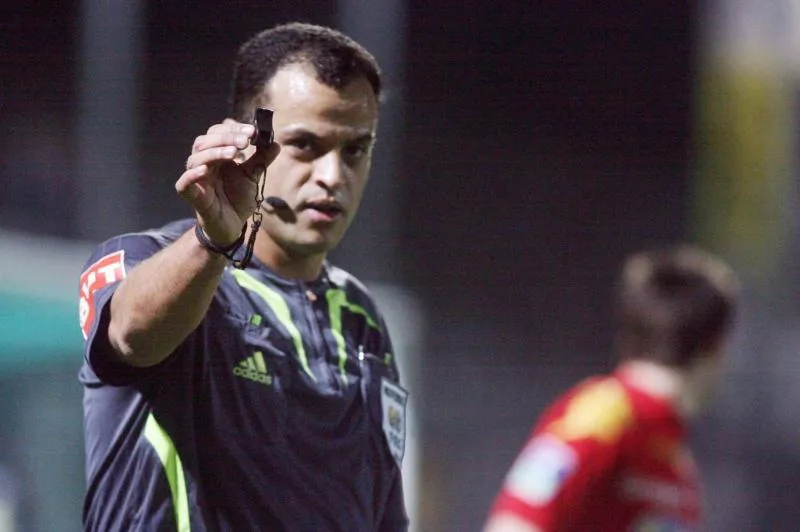 Comment bien siffler au stade ?