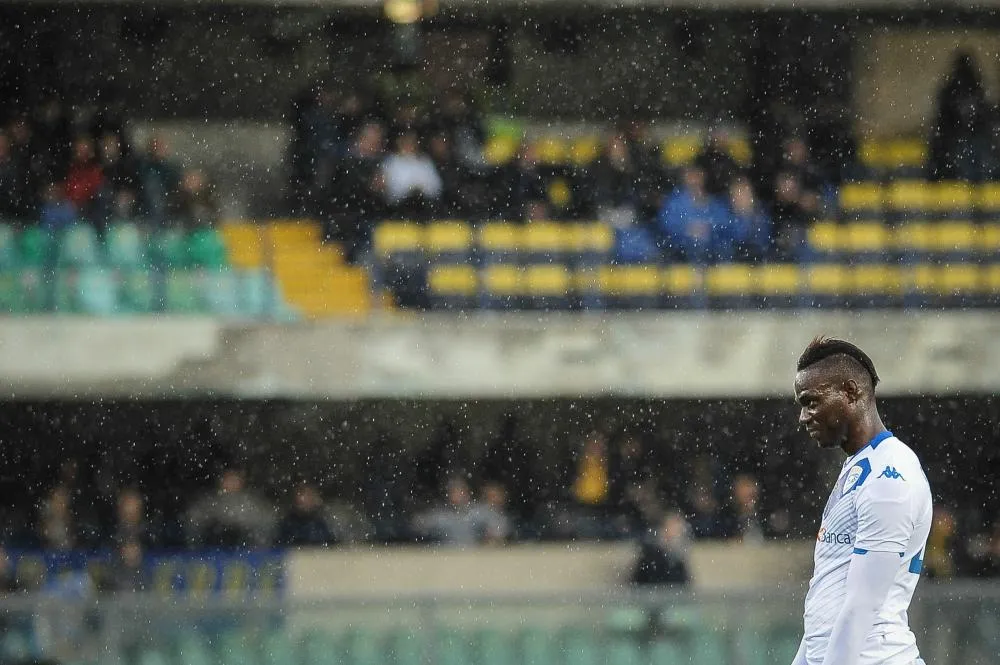 Les ultras de Brescia désavouent Balotelli